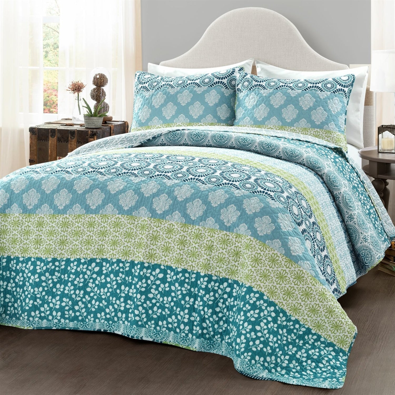 Bedroom > Quilts & Blankets - Full/Queen Cotton 3 Piece Reversible Blue White Green Floral Damask Quilt Set