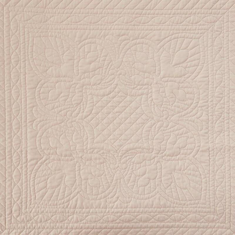 Bedroom > Quilts & Blankets - Full/Queen Size 3 Piece Reversible Scalloped Edges Microfiber Quilt Set In Blush