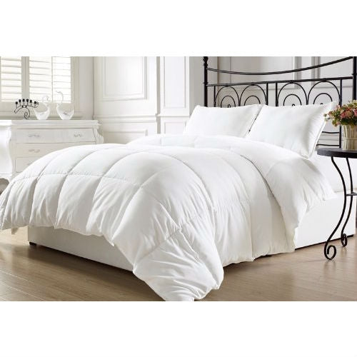 Bedroom > Comforters And Sets - Queen Size Hypoallergenic Down Alternative Comforter In White