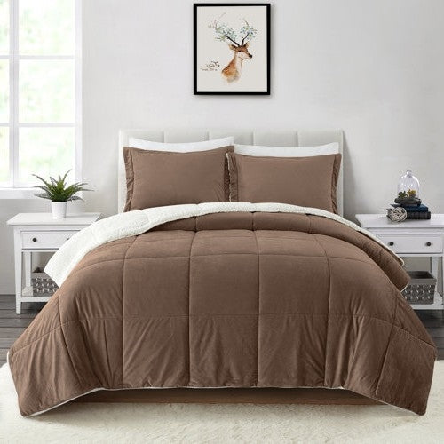 Bedroom > Comforters And Sets - King Plush Microfiber Reversible Comforter Set In Chocolate