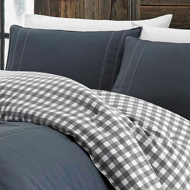 Bedroom > Comforters And Sets - Full/Queen Size 100% Cotton Reverse Plaid Gray/White Comforter Set