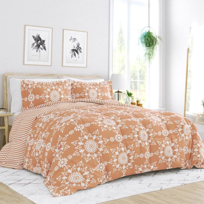 Bedroom > Comforters And Sets - Full/Queen Size 3-Piece Clay And White Reversible Floral Striped Comforter Set