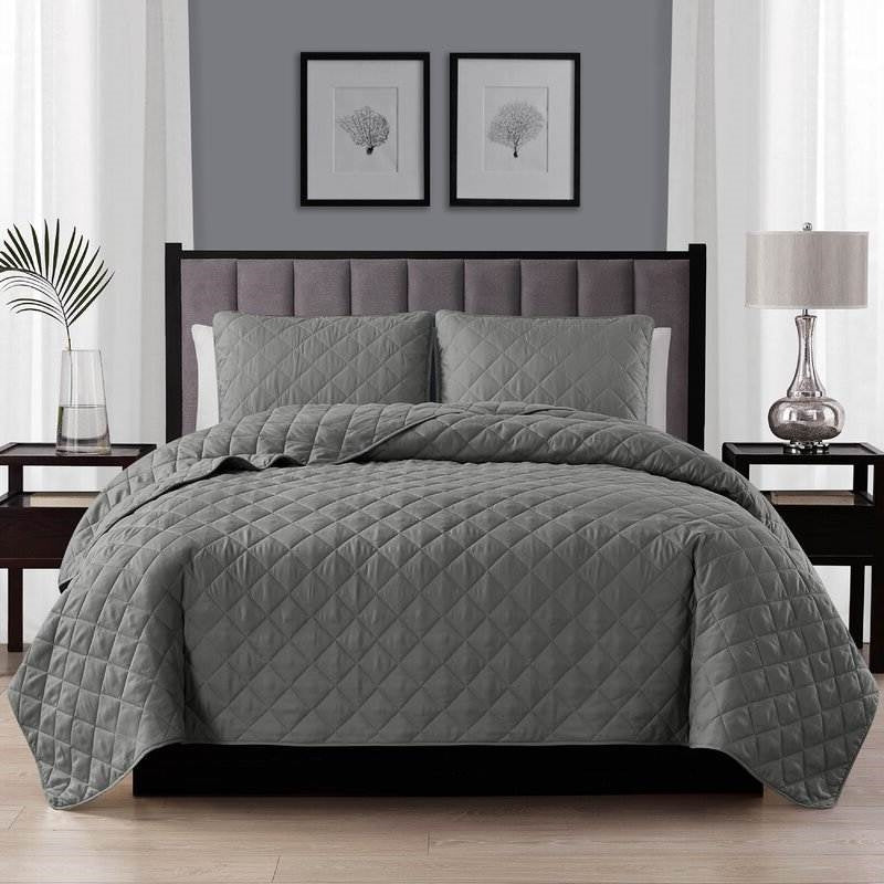 Bedroom > Quilts & Blankets - Full/Queen 3-Piece Dark Grey Polyester Microfiber Diamond Quilted Quilt Set