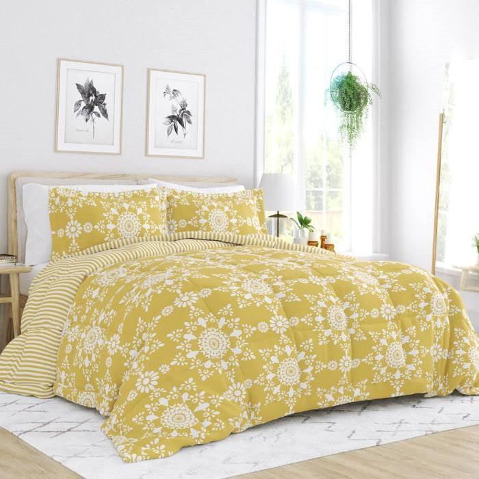Bedroom > Comforters And Sets - Full/Queen Size 3-Piece Yellow White Reversible Floral Striped Comforter Set