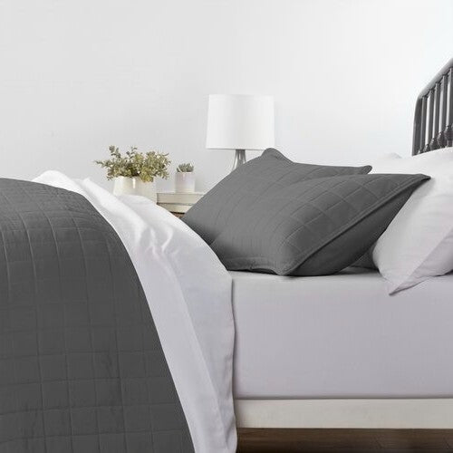 Bedroom > Quilts & Blankets - 3 Piece Microfiber Farmhouse Coverlet Bedspread Set Grey, King/California King