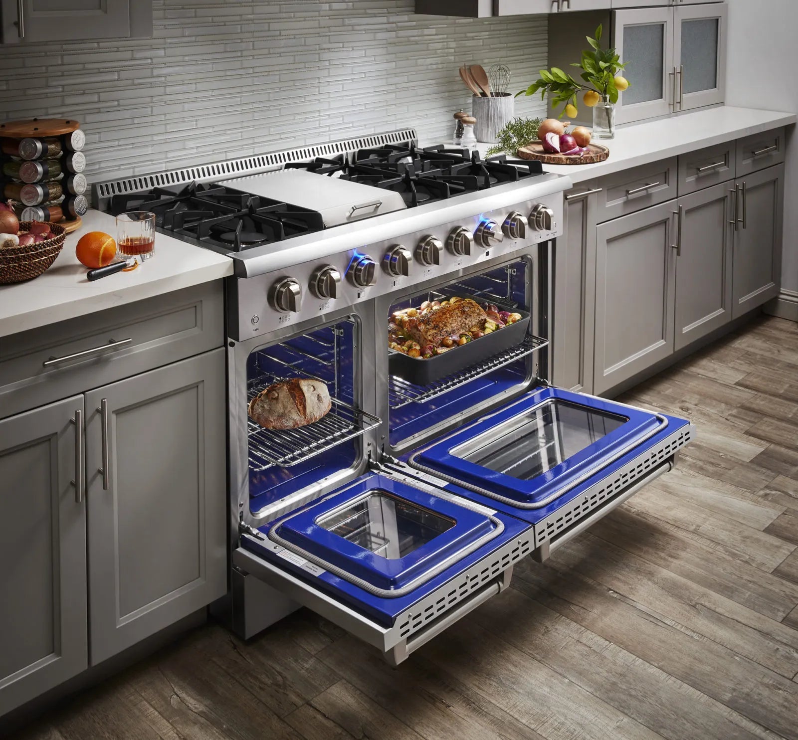 Thor 48 Inch Professional Dual Fuel Range In Stainless Steel