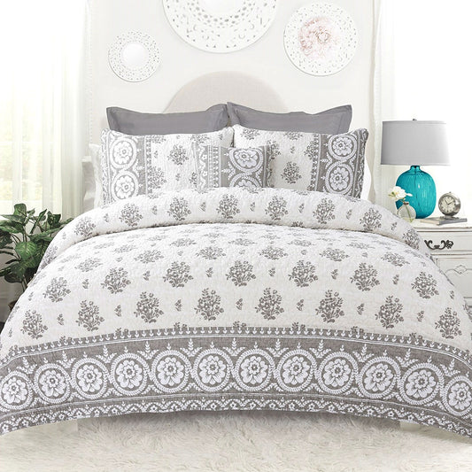 Bedroom > Quilts & Blankets - King 4-Piece Reversible Floral Cotton Quilt Set With Decorative Pillow And 2 Shams
