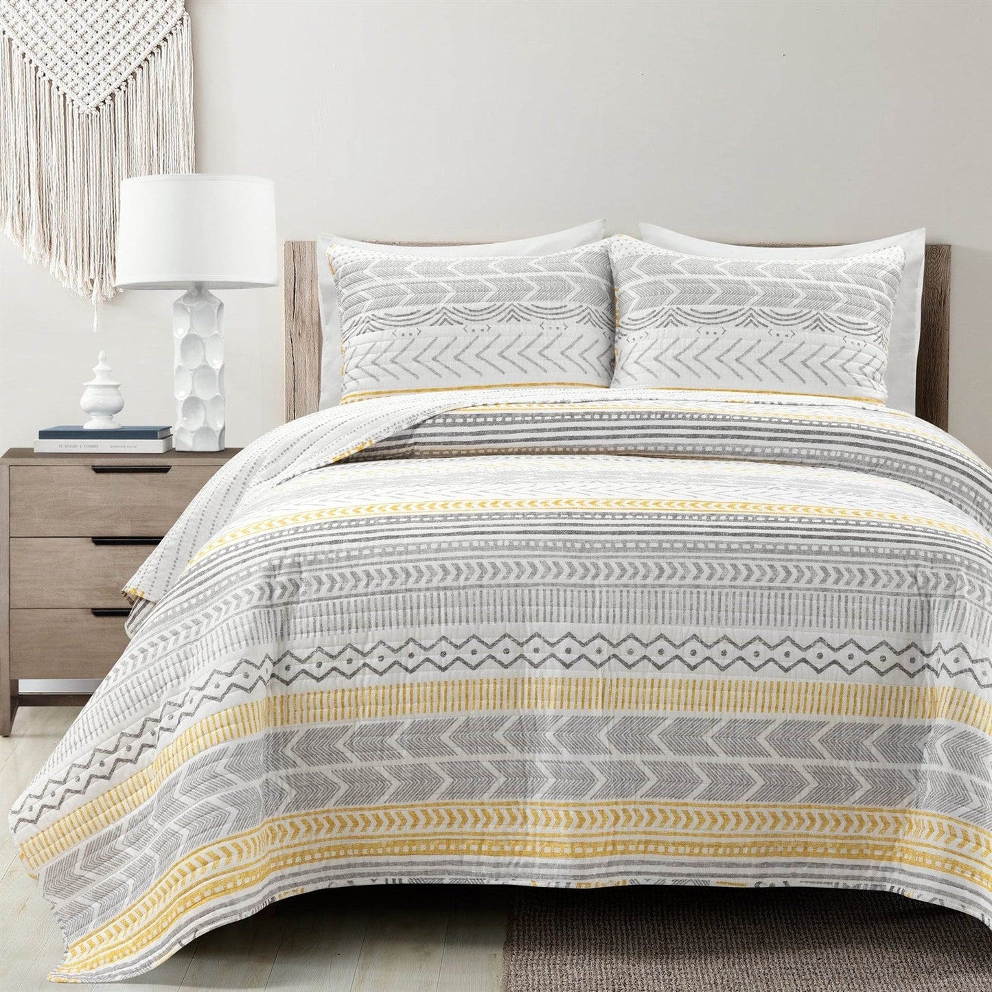 Bedroom > Quilts & Blankets - King Scandinavian Grey/Yellow/White Chevron Stripe Reversible Cotton Quilt Set