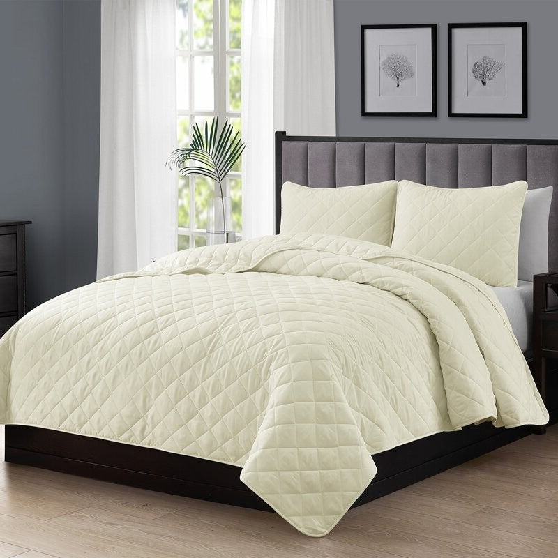 Bedroom > Quilts & Blankets - King CAL King 3-Piece Ivory Polyester Microfiber Reversible Diamond Quilt Set