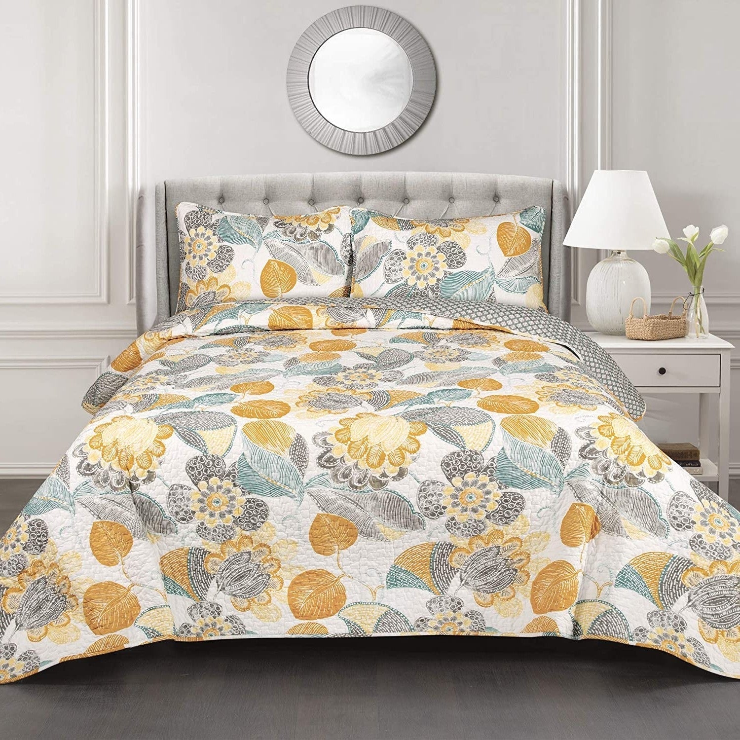 Bedroom > Quilts & Blankets - 3 Piece Reversible Yellow Grey Floral Cotton Quilt Set In King Size
