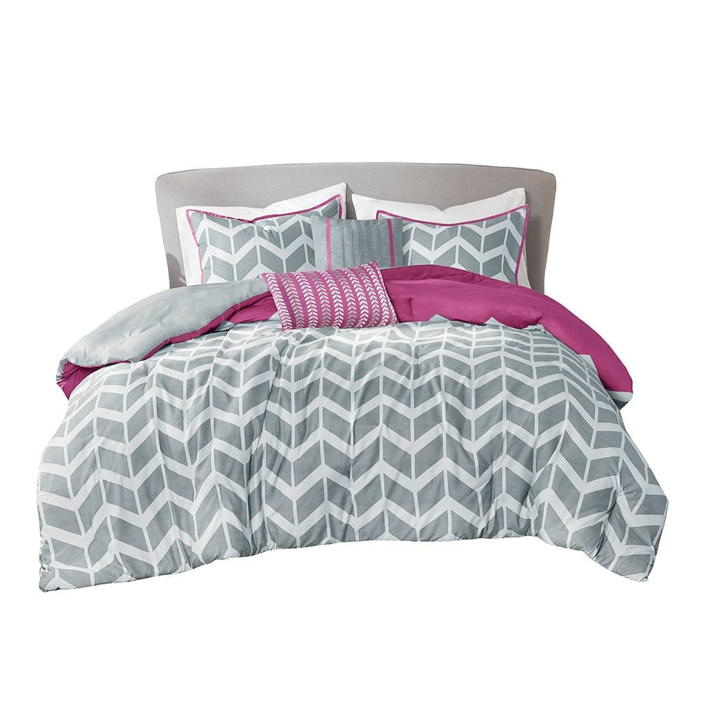 Bedroom > Comforters And Sets - Full/Queen Reversible Comforter Set With Grey White Purple Pink Chevron Pattern