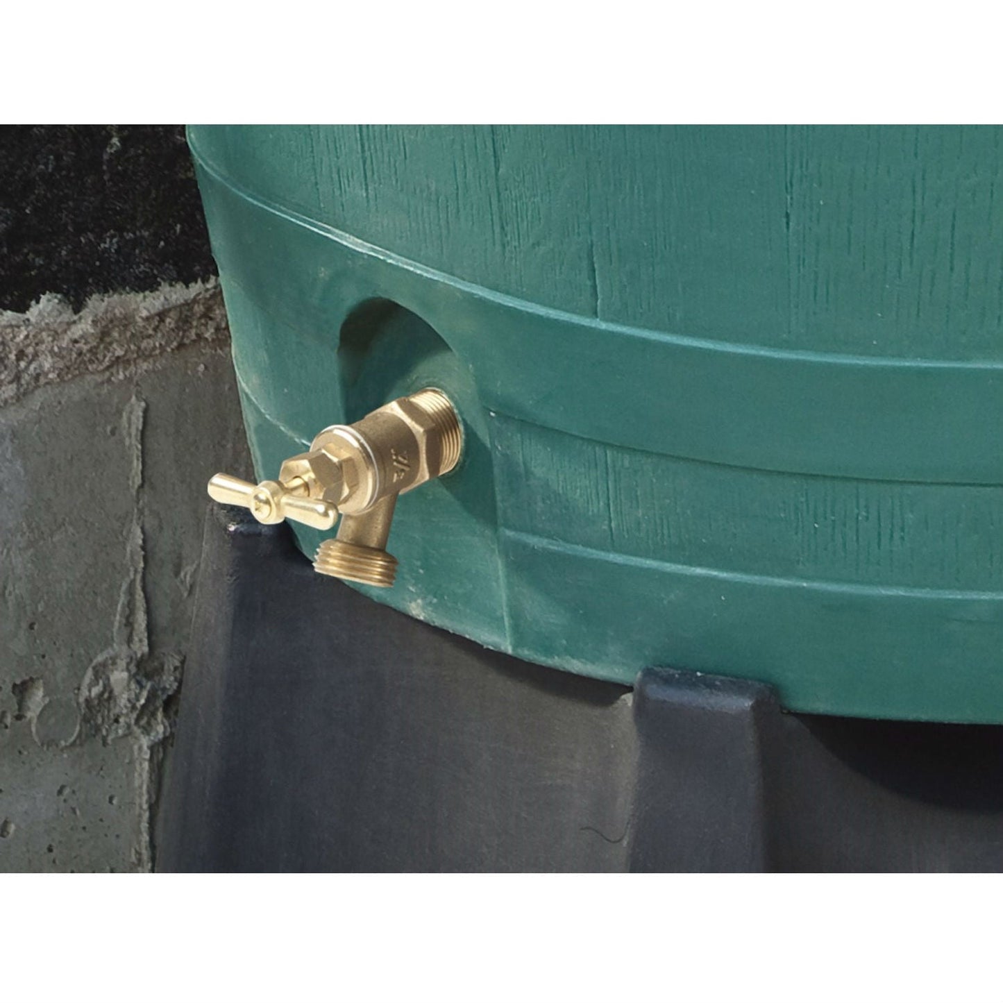 Outdoor > Gardening > Rain Barrels - Green 50-Gallon Rain Barrel In UV Resistant Plastic W/ Brass Spigot