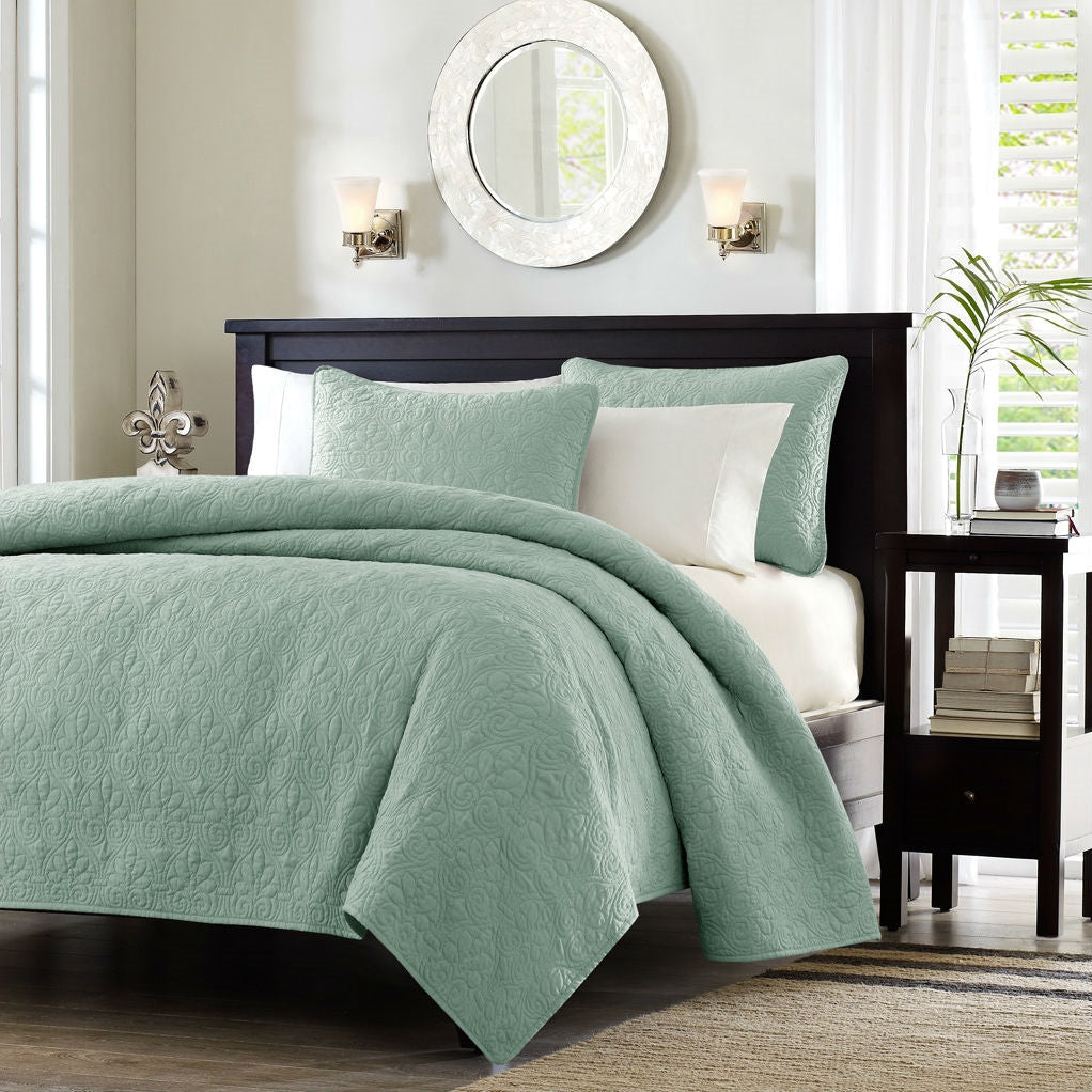 Bedroom > Quilts & Blankets - Full / Queen Seafoam Blue Green Quilted Coverlet Quilt Set With 2 Shams