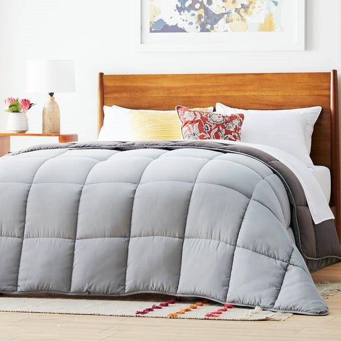 Bedroom > Comforters And Sets - Twin Size All Seasons Plush Light/Dark Grey Reversible Polyester Down Alternative Comforter