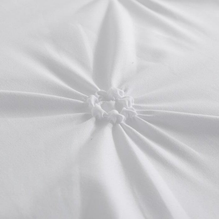 Bedroom > Comforters And Sets - Full/Queen Size All Season Pleated Hypoallergenic Microfiber Reversible 3 Piece Comforter Set In White